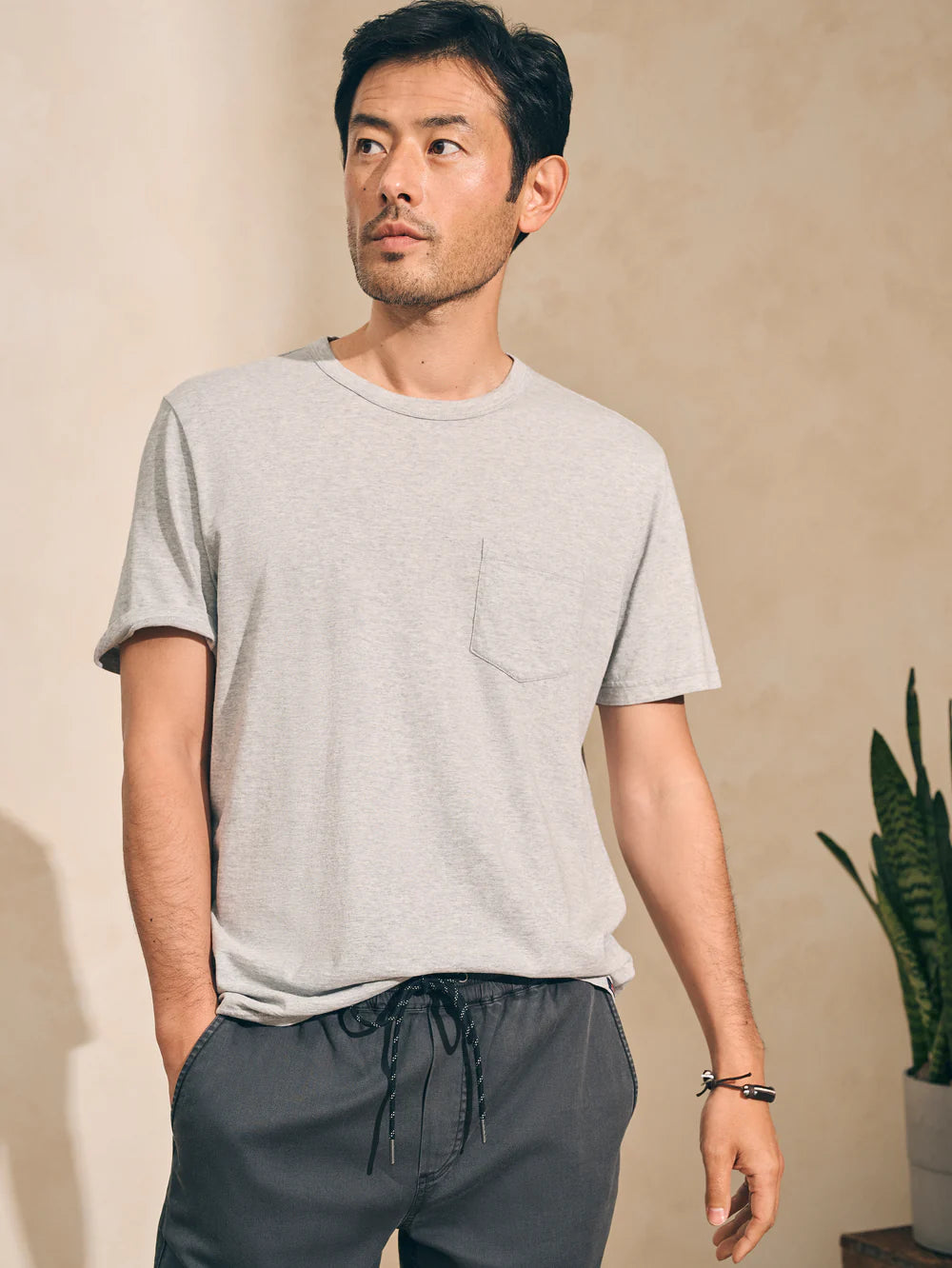 Faherty Sunwashed Pocket Tee T-Shirt - Heather Grey*