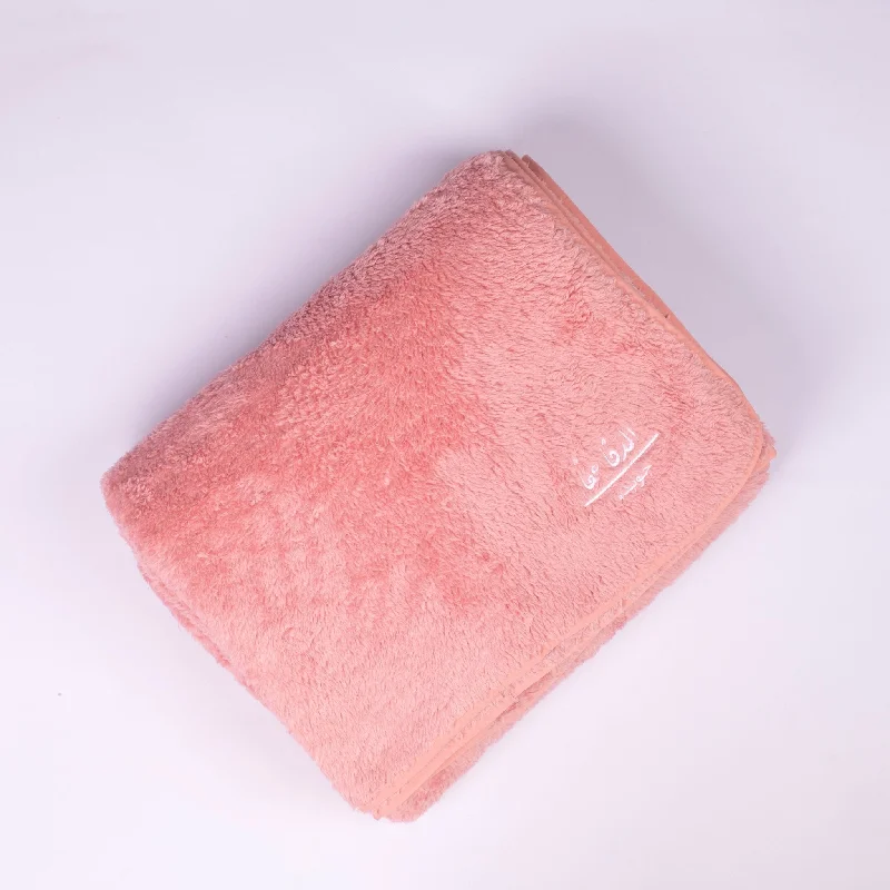 Pink | El Dafa 3afa Blankets