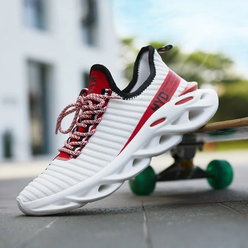 Men's Casual Shoes 2019 New Fashion Breathable Mesh Light Personality Sneakers Flying Weaving shoes women's