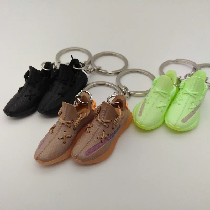 New Style Coconut Yeezy Shoes Mold AJ1 Nike Air Jordan Mini Small Shoes 3D Keychain Pendant